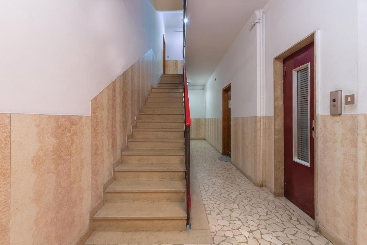 A 500 Mt Dalla Certosa Apartment Болонья Екстер'єр фото