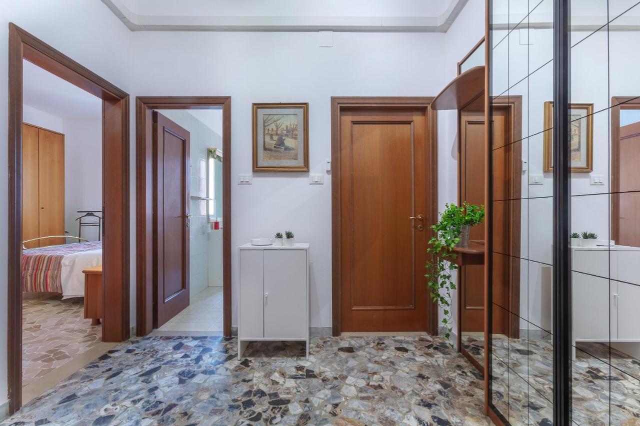 A 500 Mt Dalla Certosa Apartment Болонья Екстер'єр фото