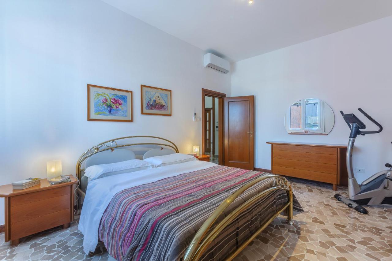 A 500 Mt Dalla Certosa Apartment Болонья Екстер'єр фото