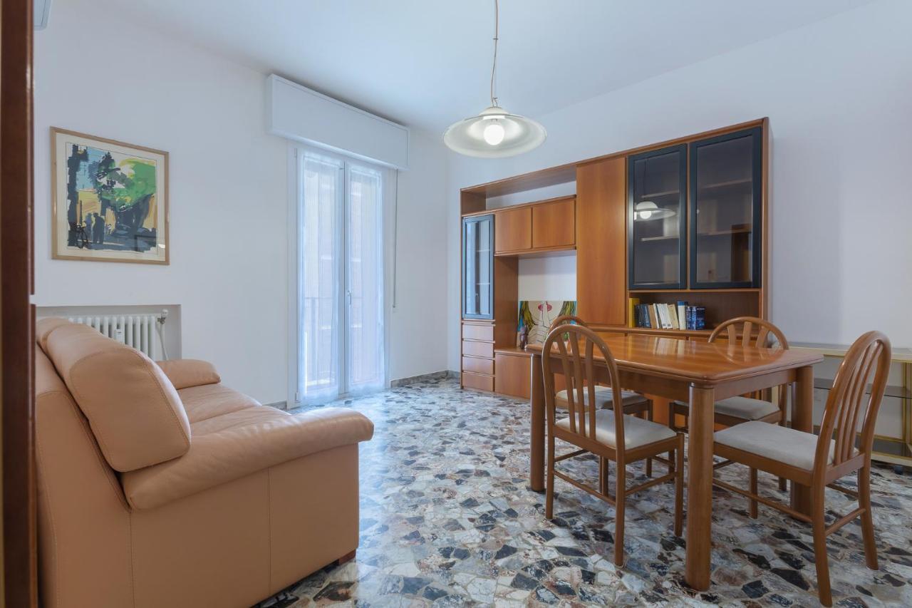 A 500 Mt Dalla Certosa Apartment Болонья Екстер'єр фото