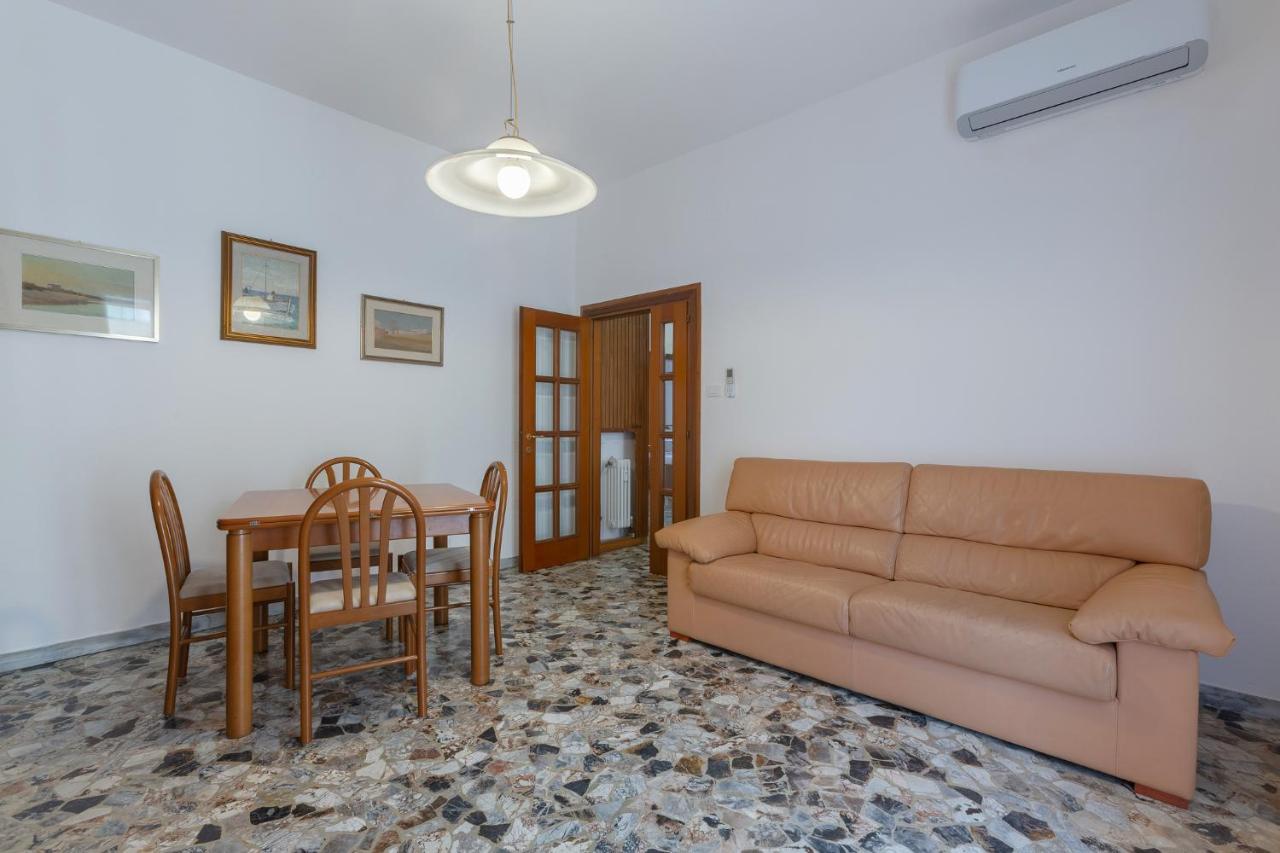 A 500 Mt Dalla Certosa Apartment Болонья Екстер'єр фото